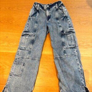 Wide leg GAP cargo jeans for girls (size 12)